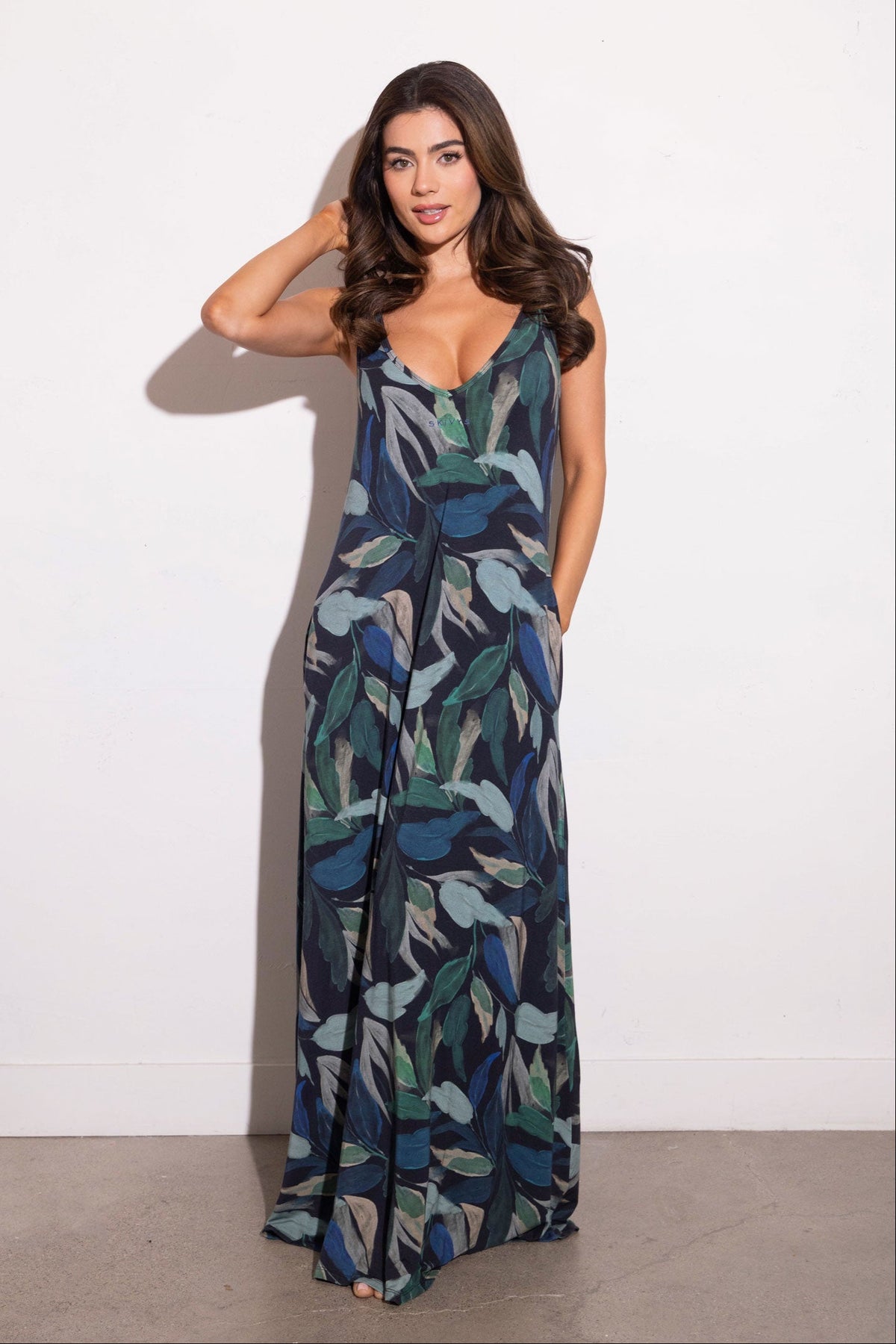 Arden Lounge Maxi Dress - Indigo Leaf | Velbrooke