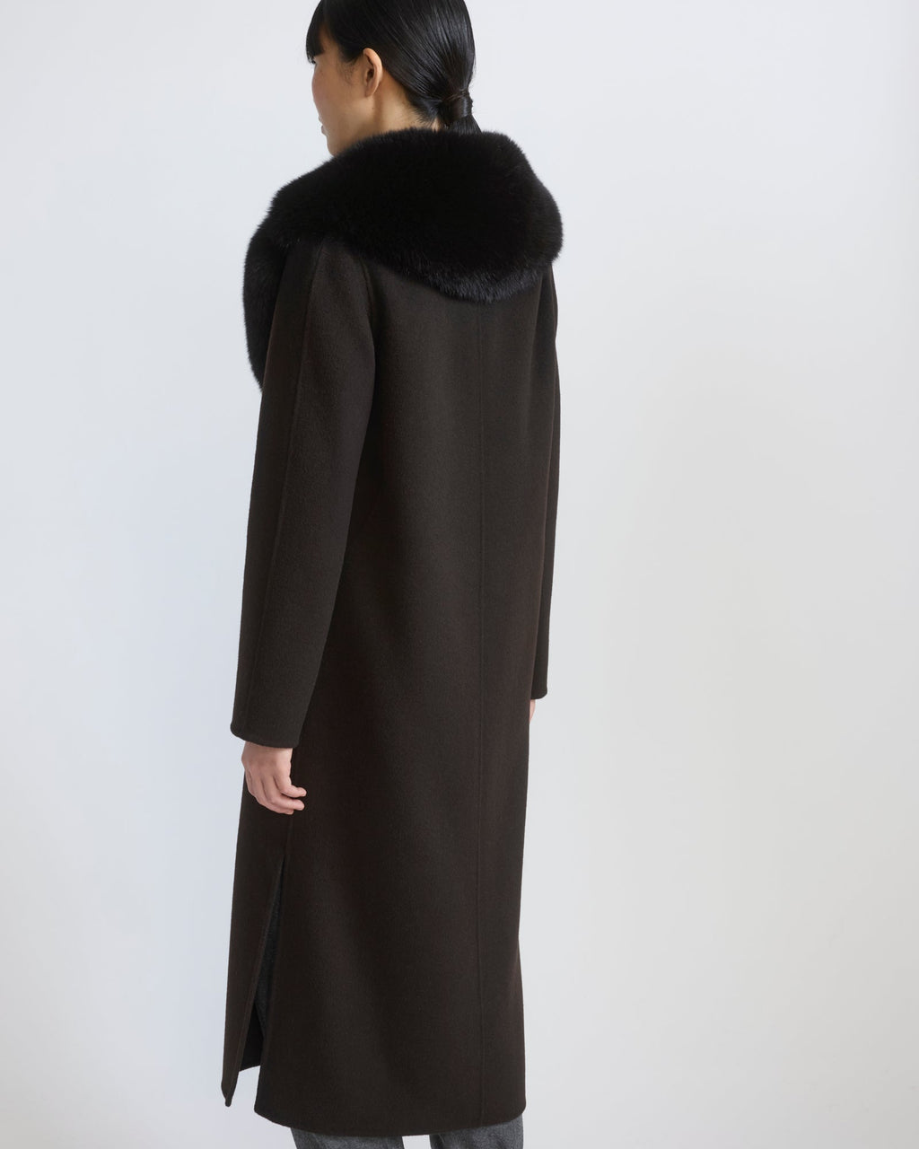Celestine | Belted Coat with Plush Collar and Lapels - Chestnut – photo 4
