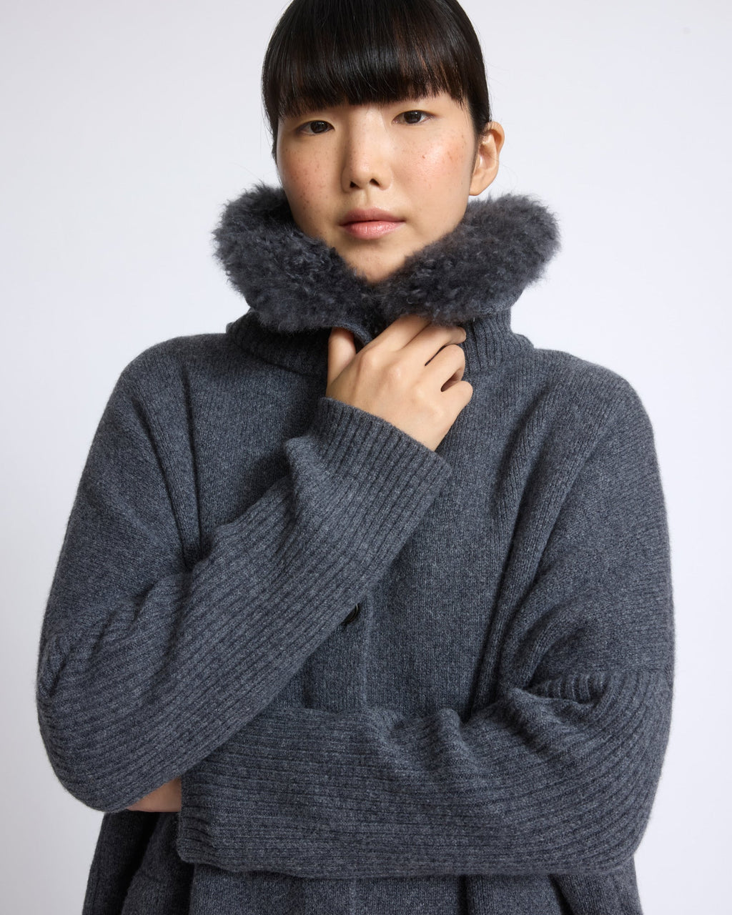 Clara | Oversized Knit Coat with Detachable Collar - Blue Grey – photo 3