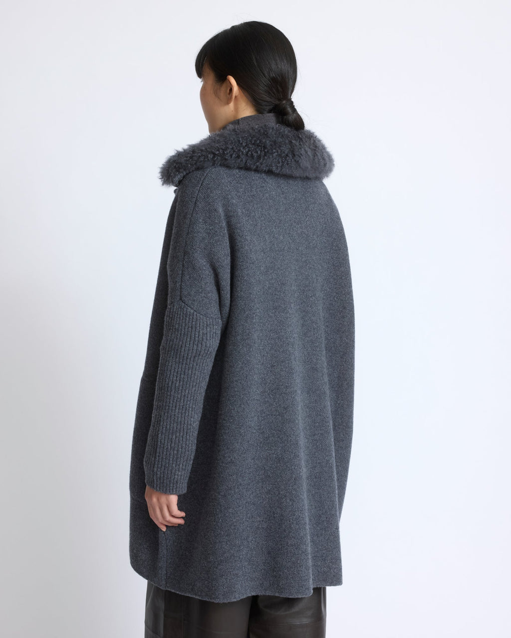 Clara | Oversized Knit Coat with Detachable Collar - Blue Grey – photo 5