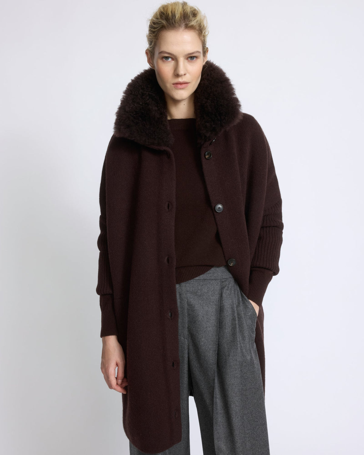 Clara | Oversized Knit Coat with Detachable Collar - Mocha | Velbrooke