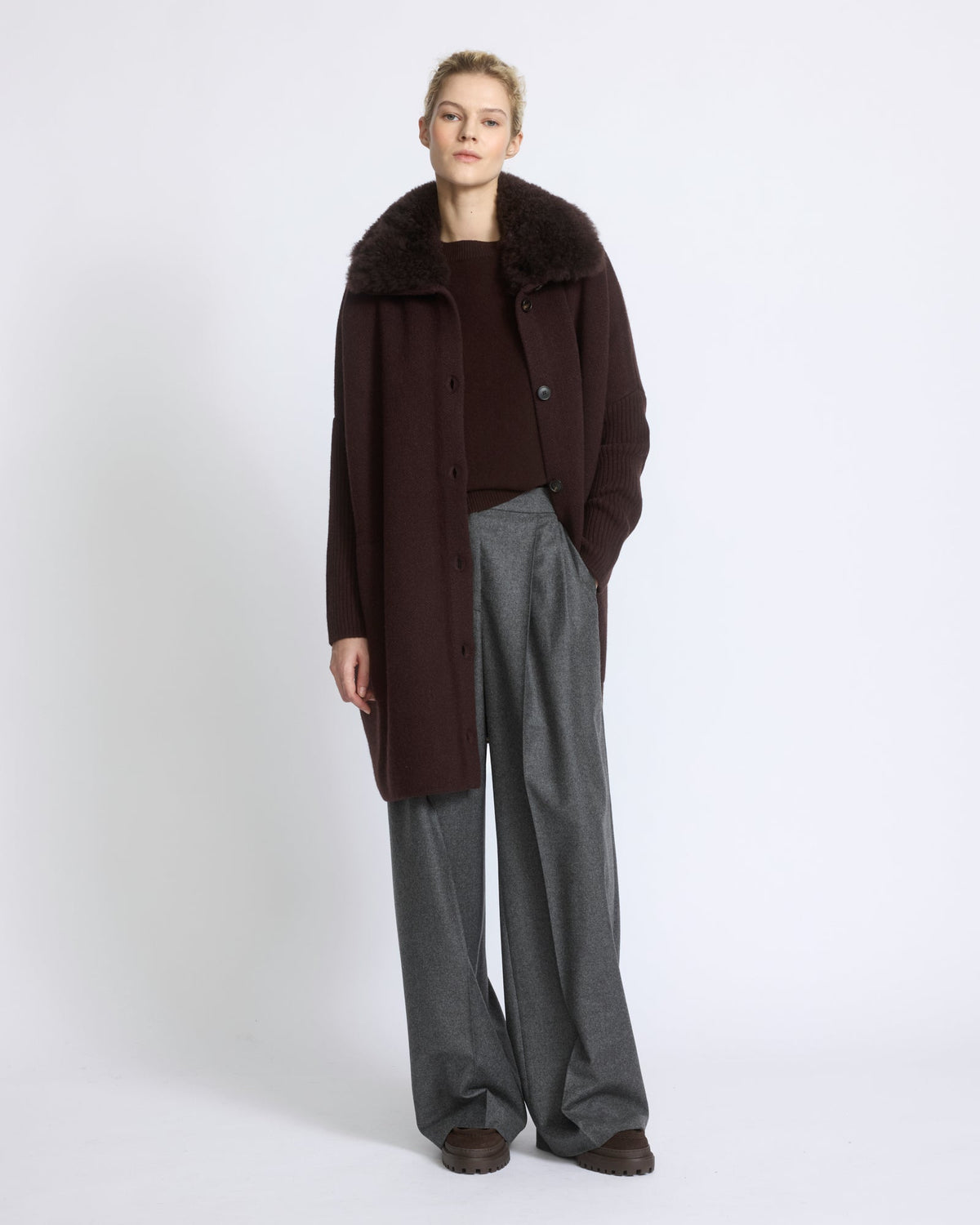 Clara | Oversized Knit Coat with Detachable Collar - Mocha – photo 3