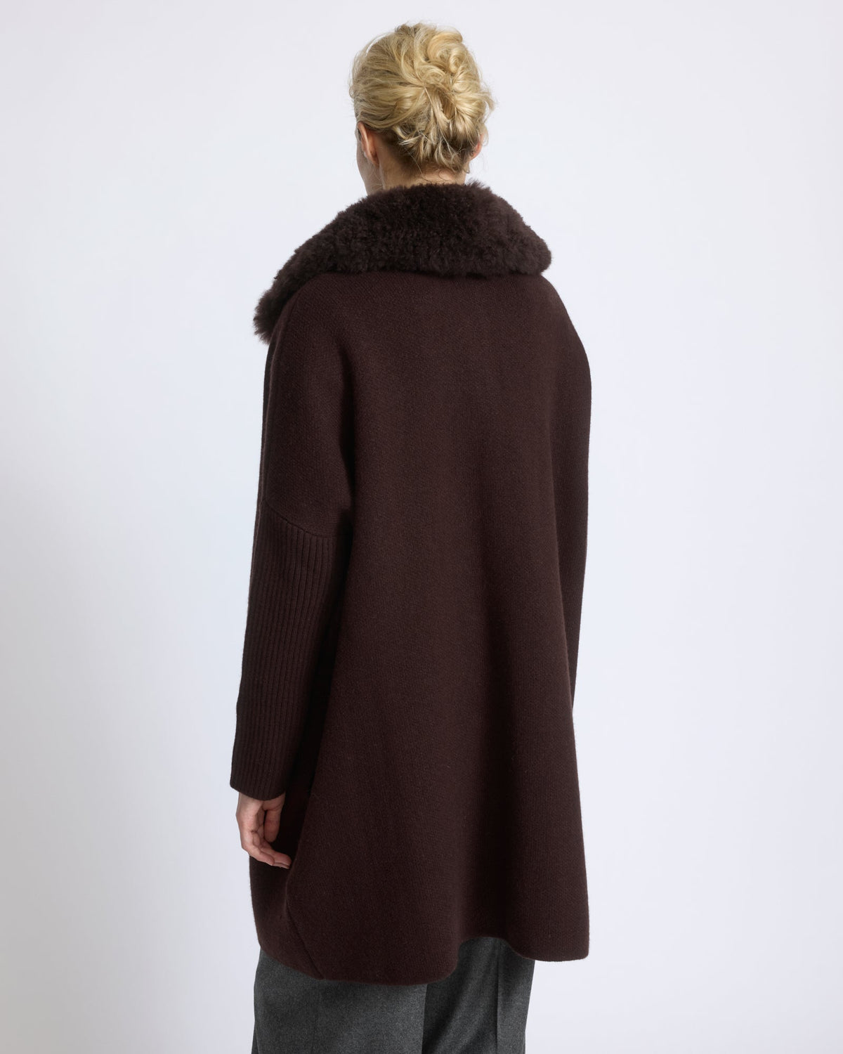 Clara | Oversized Knit Coat with Detachable Collar - Mocha – photo 4