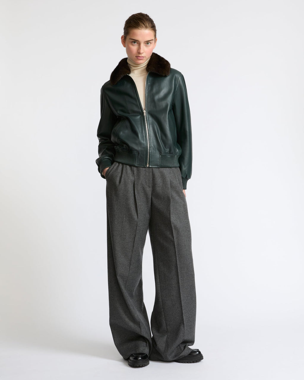 Cordelia | Retro Bomber Jacket with Detachable Collar - Forest Green | Velbrooke