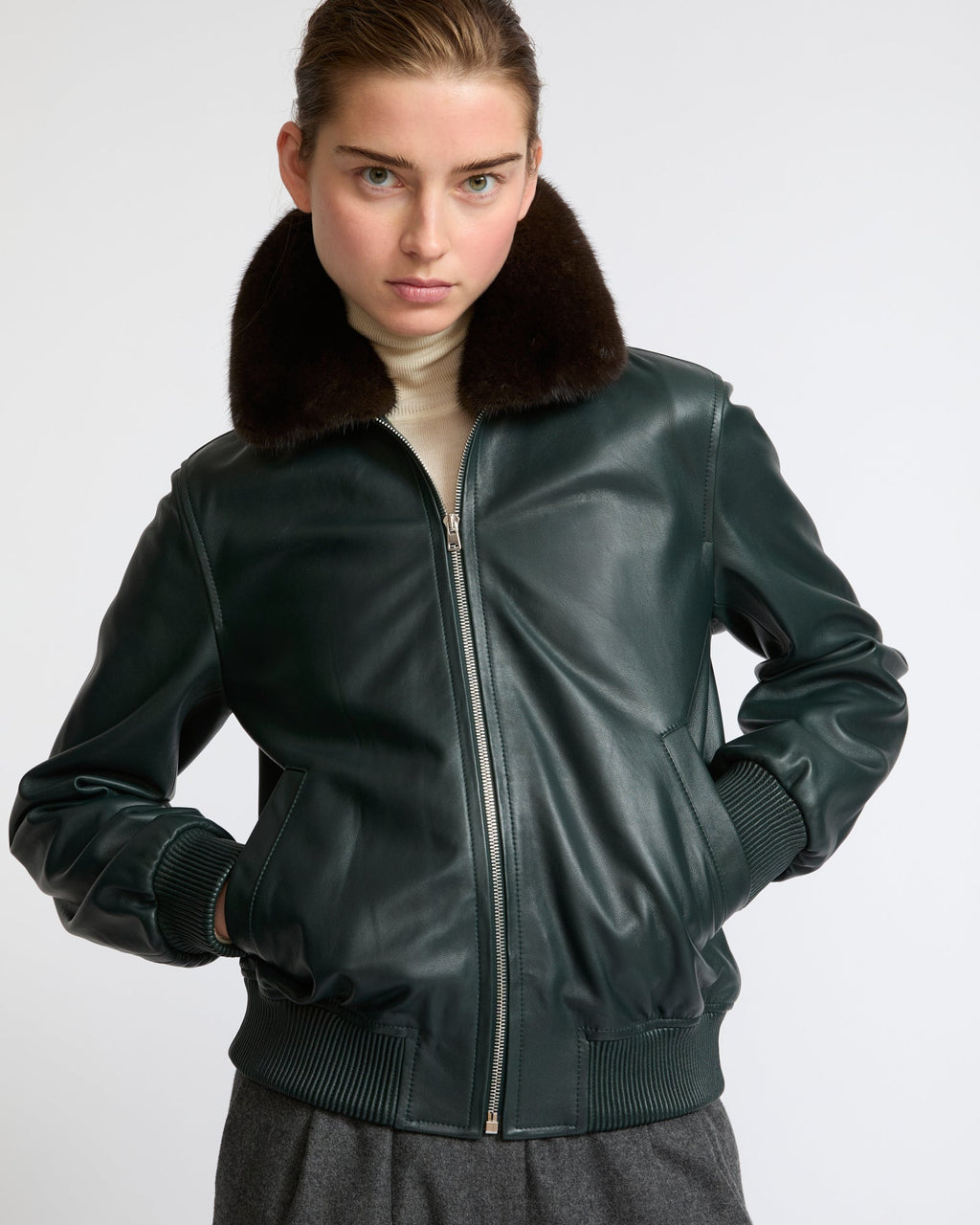 Cordelia | Retro Bomber Jacket with Detachable Collar - Forest Green – photo 2