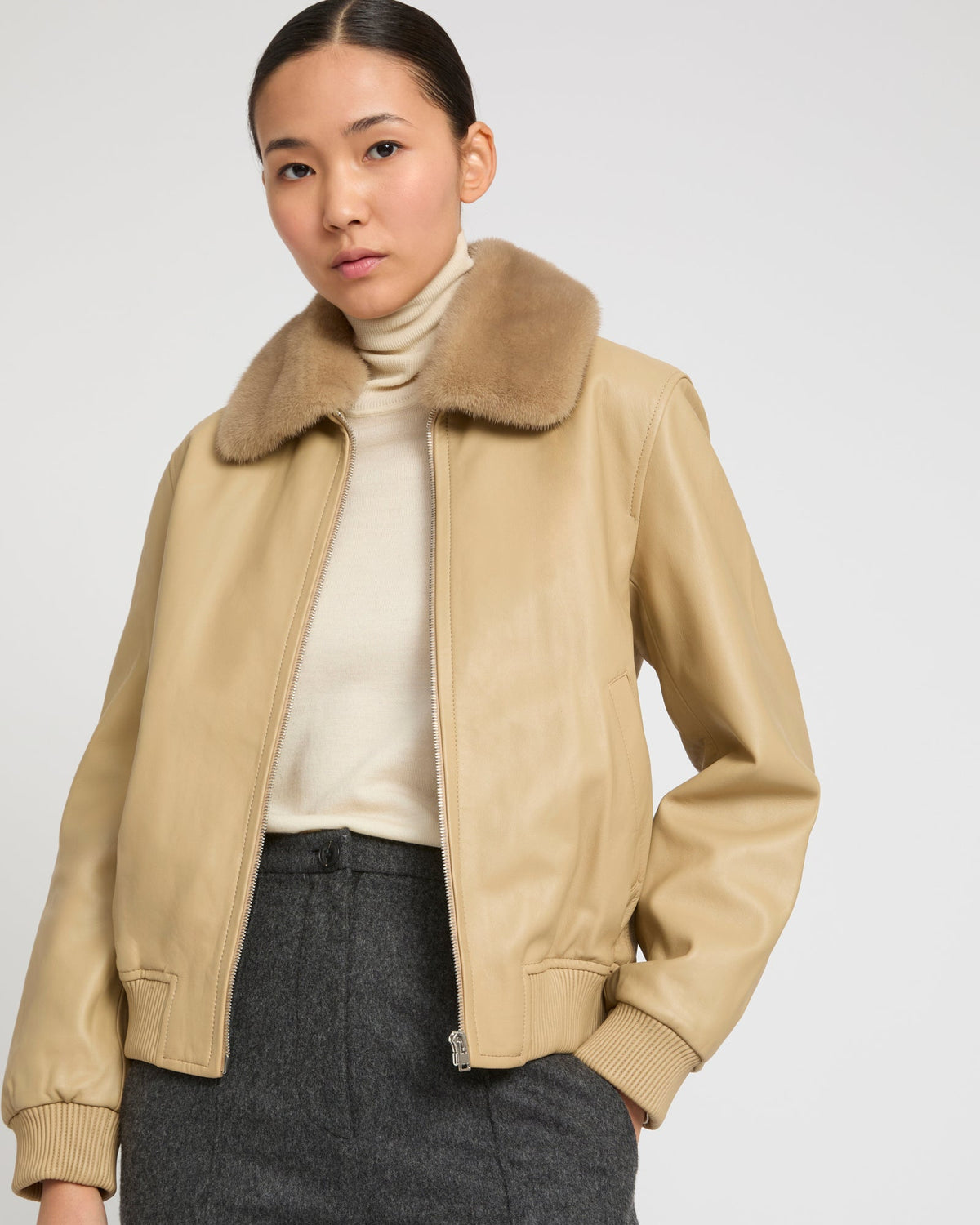 Cordelia | Retro Bomber Jacket with Detachable Collar - Oat – photo 4