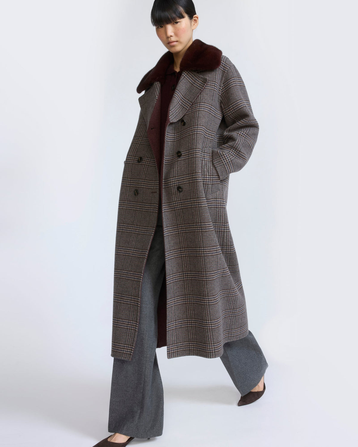 Eleanor | Long Double-Breasted Coat with Detachable Plush Collar - Hazel – photo 3