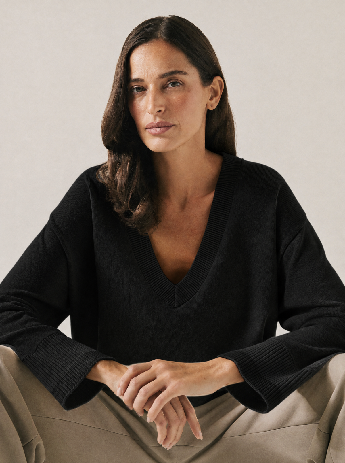 Perrine | Wide-Armhole V-Neck Jumper – Black