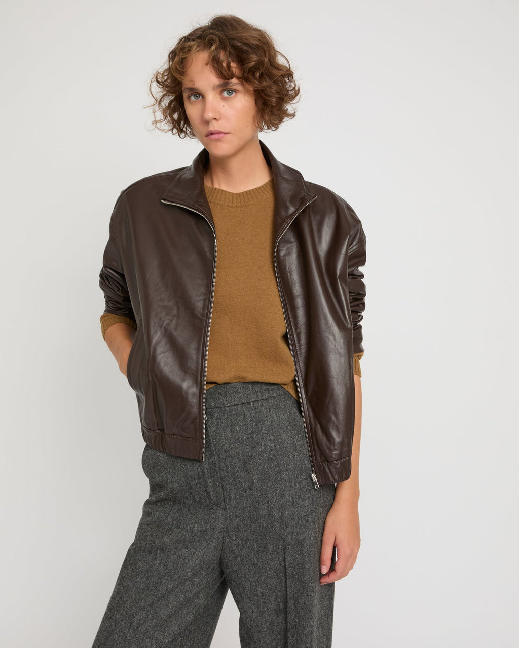 Saffron | High-Neck Oversized Blouson - Cocoa – photo 3