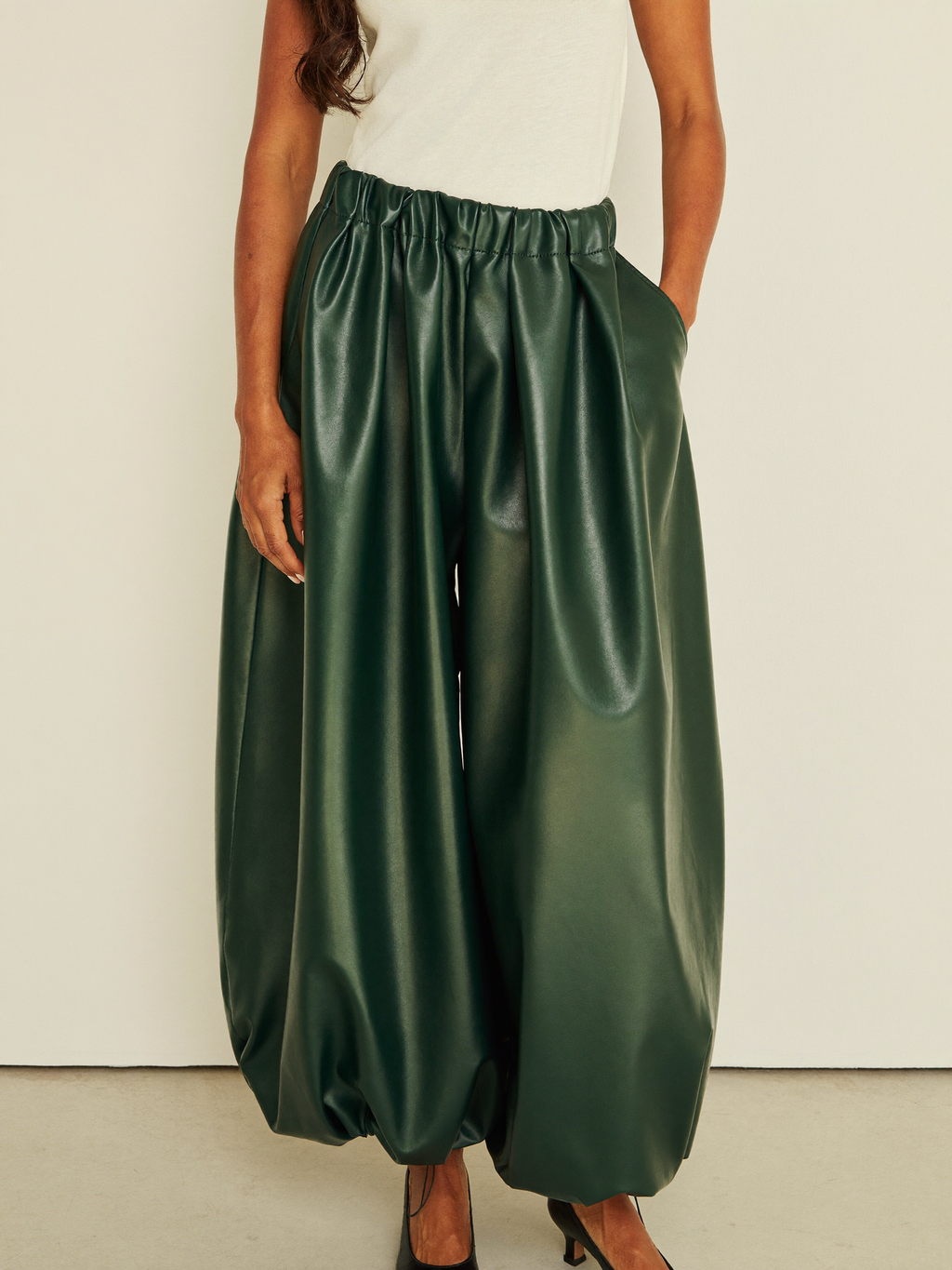 Thea | Balloon Leather-Look Trousers | Velbrooke